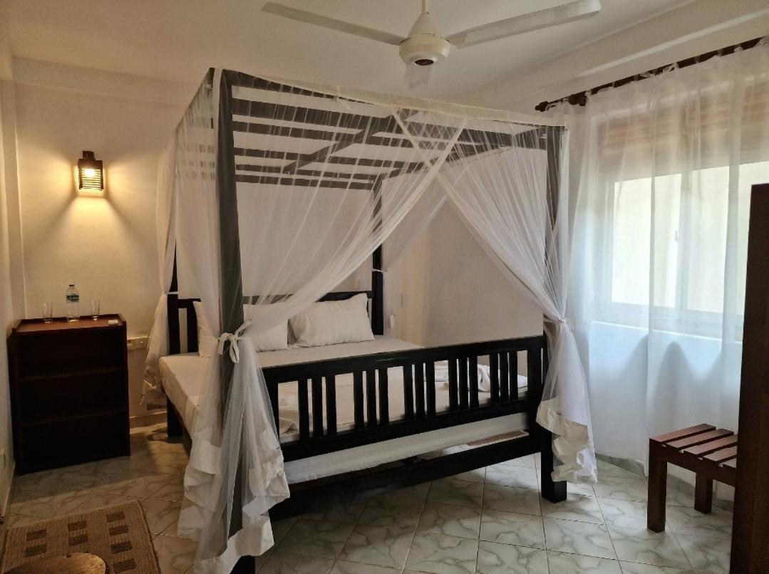 Panorama Beach Hotel Тангалле Екстер'єр фото